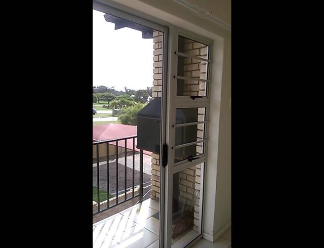 2 BEDROOM APARTMENT RENTED IN WALMER HEIGHTS